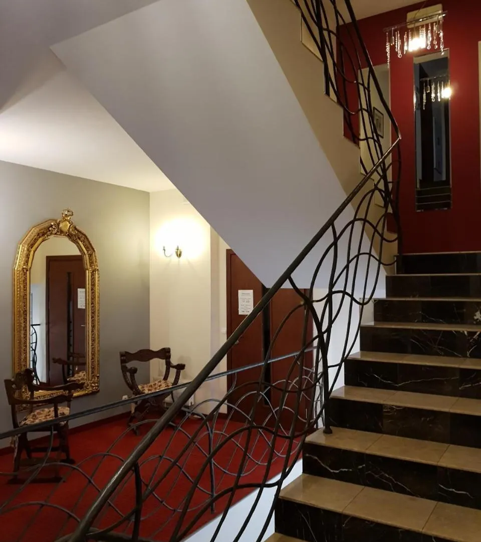 Willa Litarion Old Town Гданьск 3*,  Польша